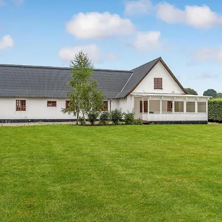 6 Bedroom Awesome In Holiday home *