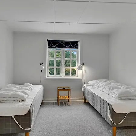 6 Bedroom Gorgeous In * Kvaerndrup