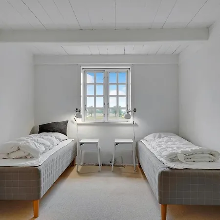 Сasa de vacaciones 6 Bedroom Gorgeous In Kvaerndrup