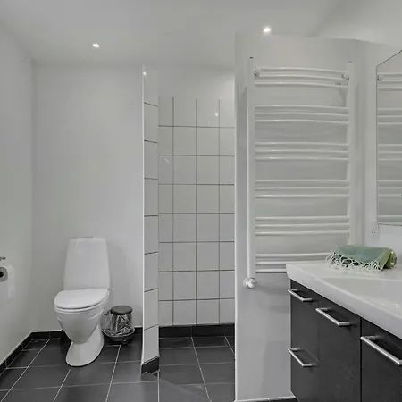 6 Bedroom Gorgeous In Semesterbostad