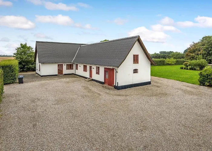 6 Bedroom Gorgeous In